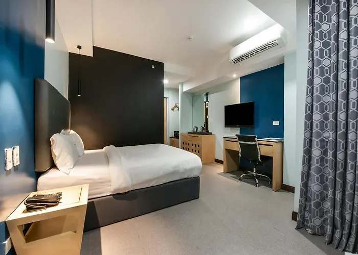 Bay Area Suites Manila